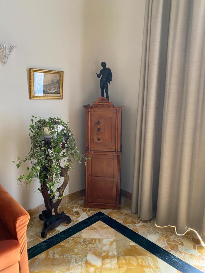 Bed and Breakfast Dimora Donna Elena Neapel Exterior foto
