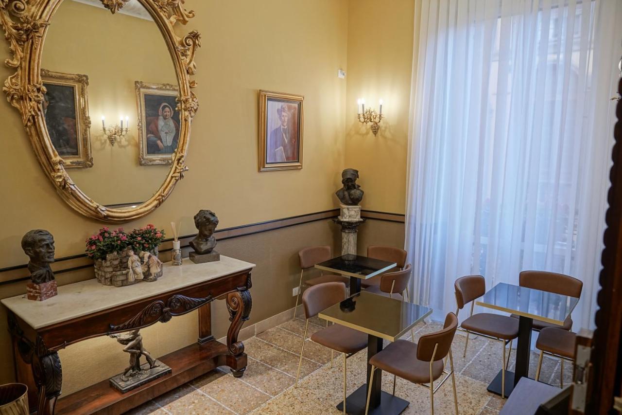 Bed and Breakfast Dimora Donna Elena Neapel Exterior foto