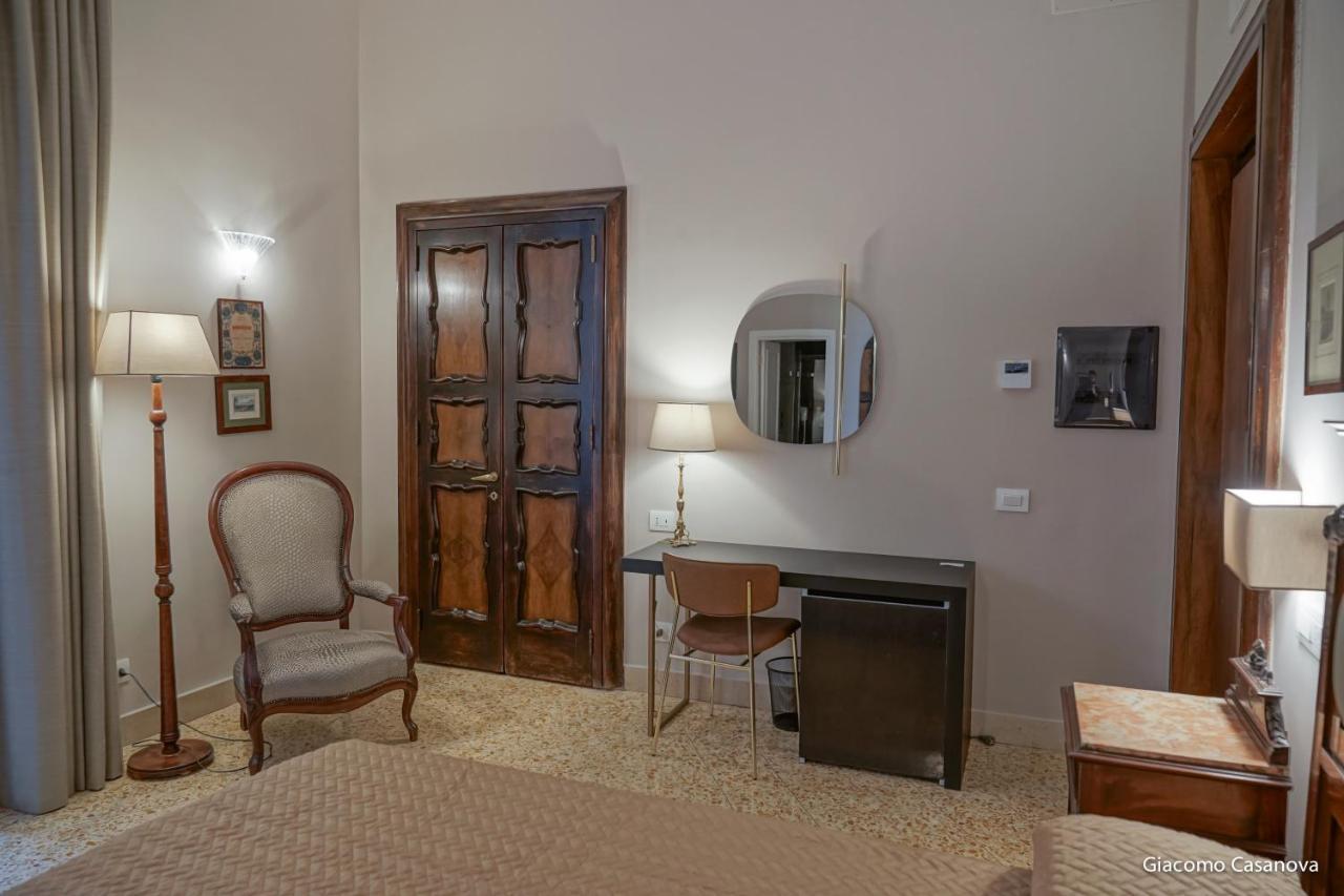 Bed and Breakfast Dimora Donna Elena Neapel Exterior foto